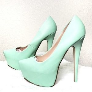 Mint Green Pointed toe Platform Ultra High Heels